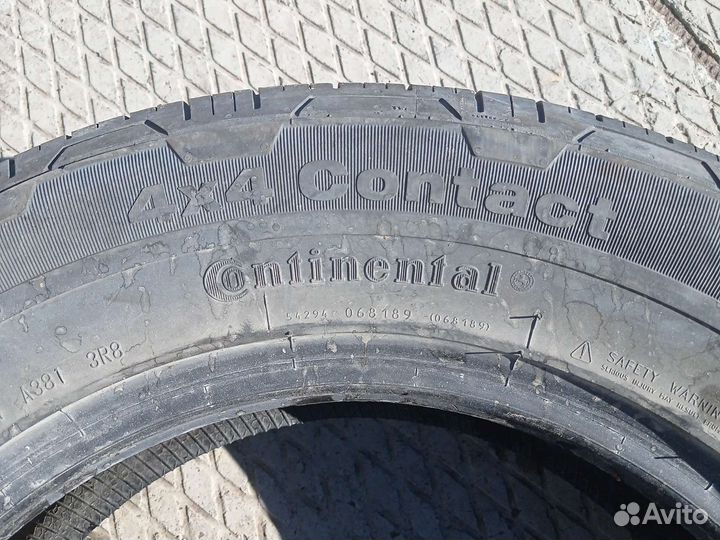 Continental Conti4x4Contact 235/65 R17 104H