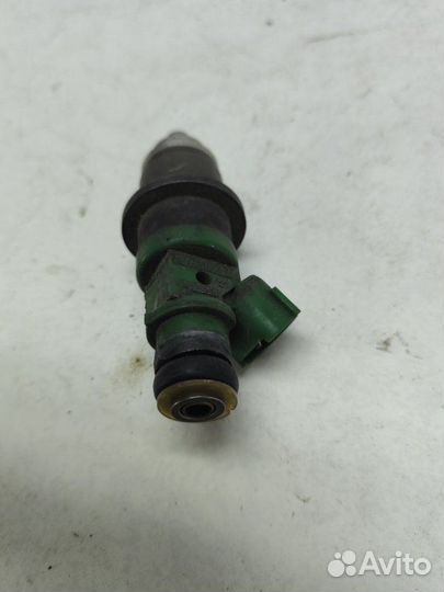 Форсунка топливная Mitsubishi Lancer 2003