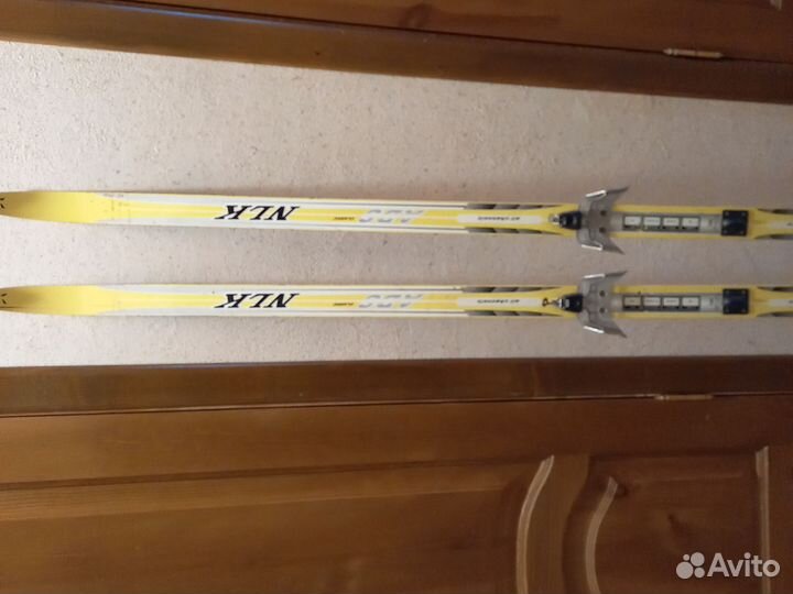 Беговые лыжи