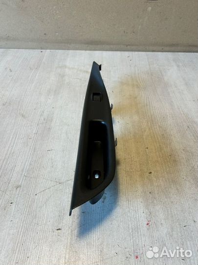 Кнопка стеклоподъемника передняя правая Mazda 6 GG