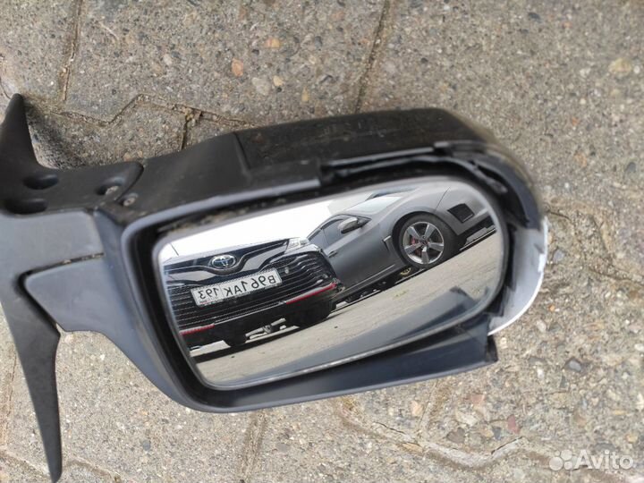 Зеркало Субару