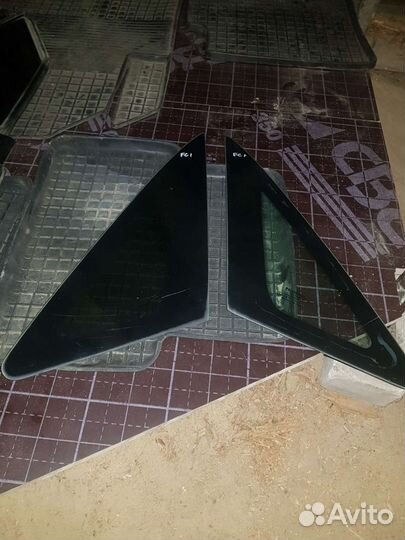 Стекло глухое Ford focus 1