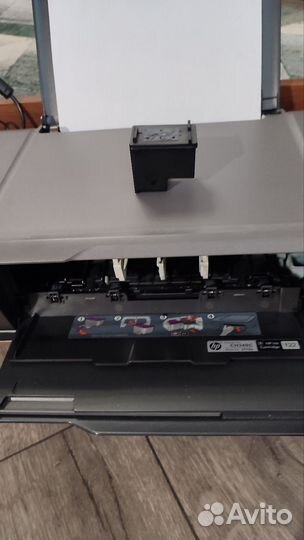 Принтер струйный hp 1000