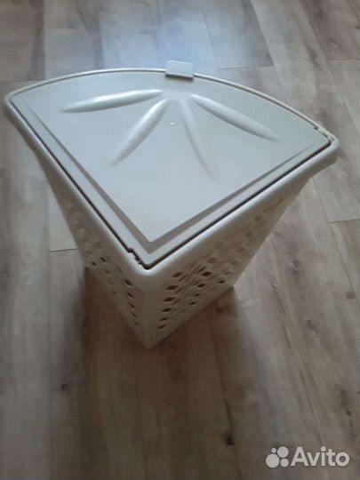 Корзина для белья угловая