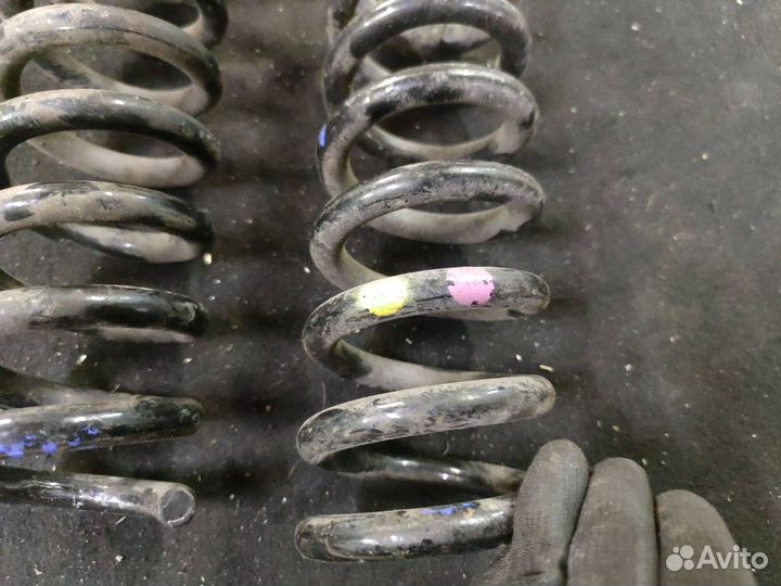 Пружины задние (комплект) Mercedes-Benz C-Класс