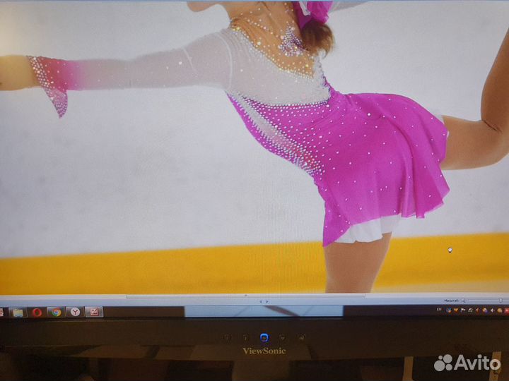 Платье для фигурного катания р.140-146