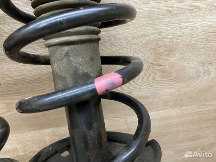 Комплект передних стоек Renault Logan 1 ST236