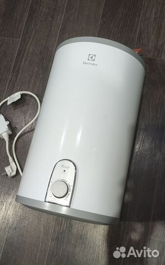 Водонагреватель electrolux ewh 10