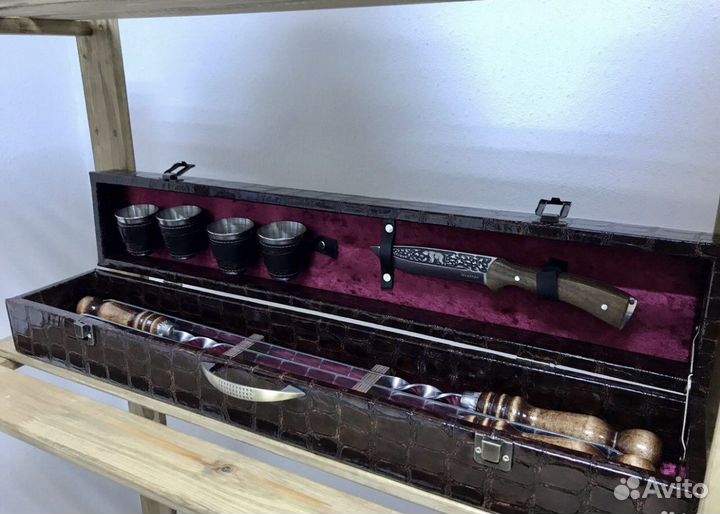 Пoдарочный набор шампурoв