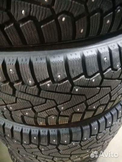 Pirelli Ice Zero SUV 225/60 R17