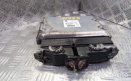 Блок управления двс chevrolet cruze J300 (GBG16PC0