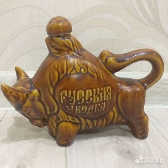 Статуэтка бык