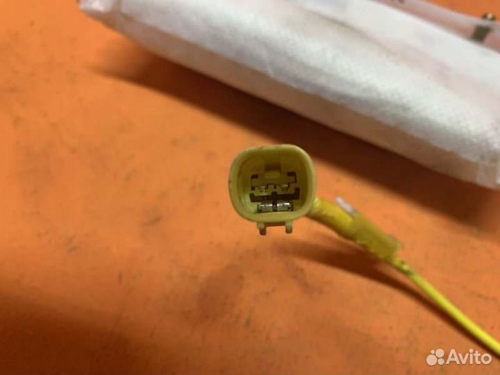 Подушка безопасности боковая правая Toyota