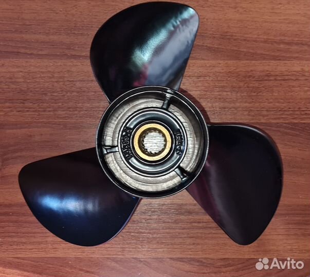 Винт Yamaha 60-140, F70-F130 (3x13x19) Сталь