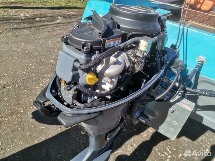 Мотор Ямаха 20л.,4такта с гидроподёмом