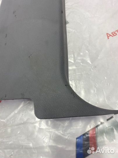 Обшивка передняя правая Bmw X5 E53 M54B30 2003