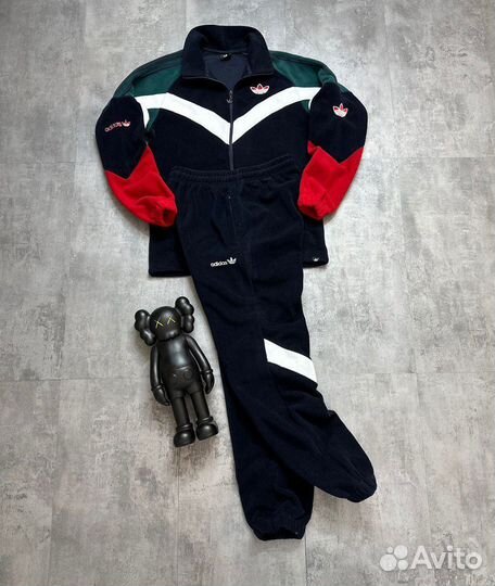 Винтажный спортивный костюм Adidas