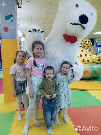 Белый мишка поздравление