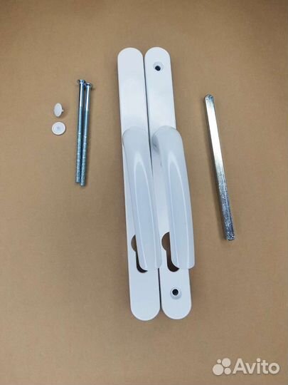 Нажимной гарнитур. Ручка на дверь пвх