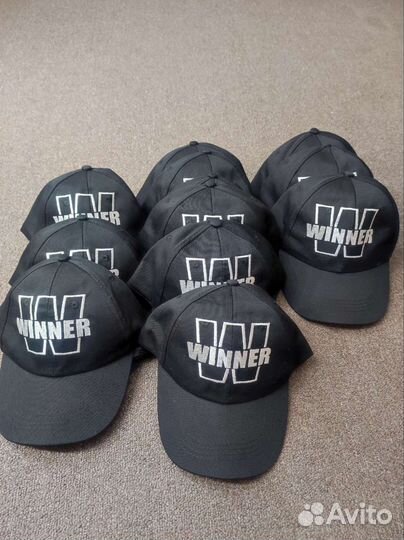 Бейсболка с индивидуальной вышивкой