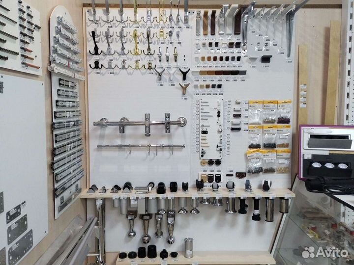 Мебельная фурнитура