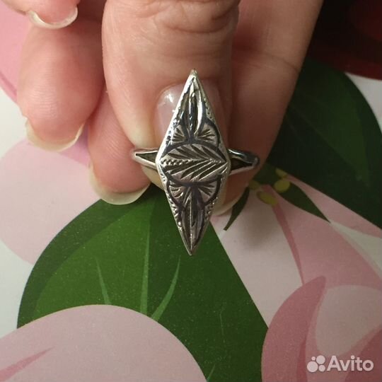 Серебряный перстень маркиз 925 пробы
