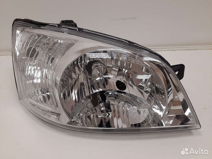 Фара правая hyundai Getz 1 поколение