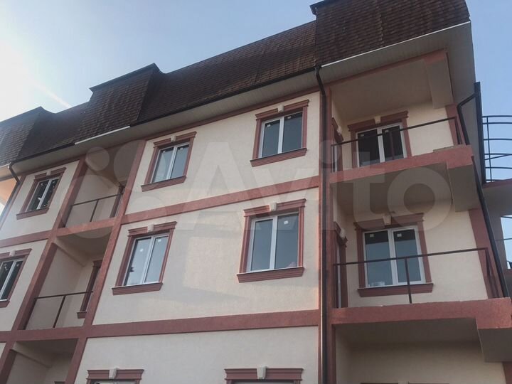 3-к. квартира, 100 м², 2/3 эт.