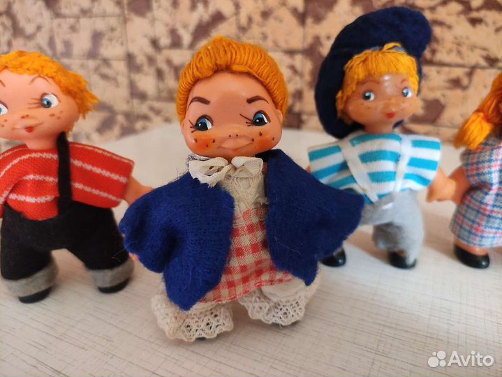 Кривоножки Куколки