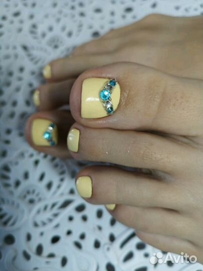 Маникюр, педикюр, шеллак