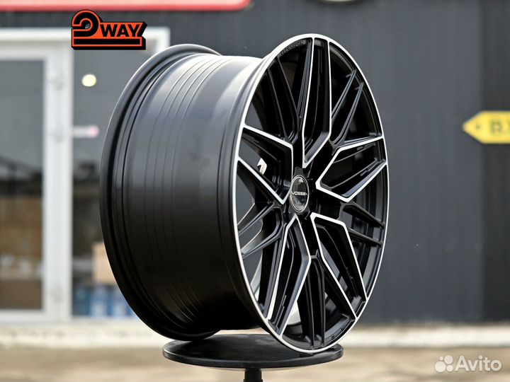 R18 Vossen HF7 Стиль 8.5J ET38 5*114.3 (G003)