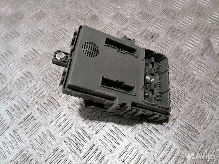 Блок предохранителей салонный Chevrolet Aveo 2005