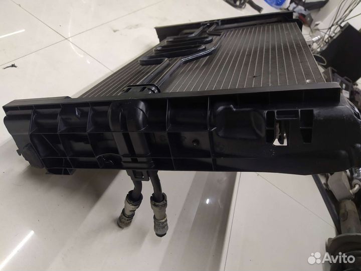 Кронштейн радиатора Bmw E87 E82 E81 E90