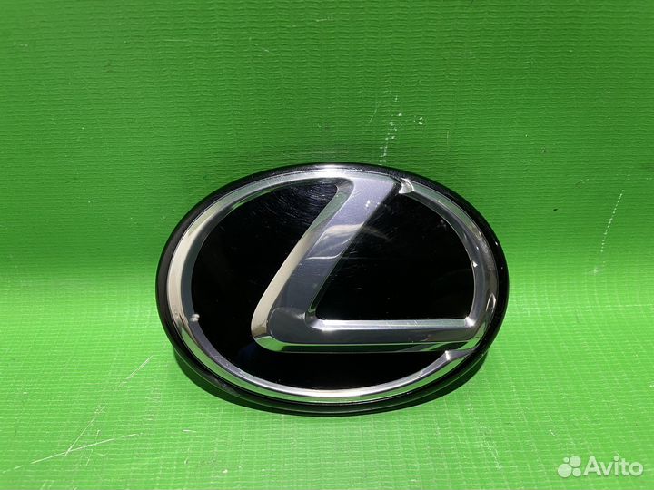 Эмблема крышки багажника Lexus ES 7 2018+