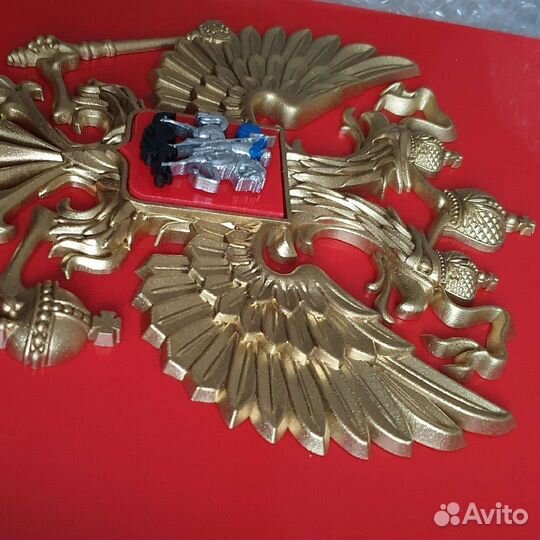 Герб России на стену 22х26 см новый