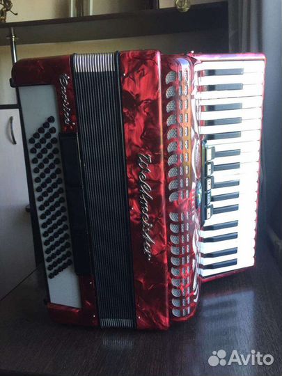 Аккордеон Вельтмейстер,четкий,из Германии