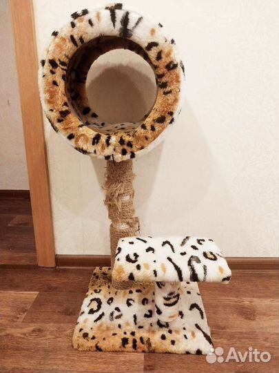 Домик для кошки с когтеточкой бу