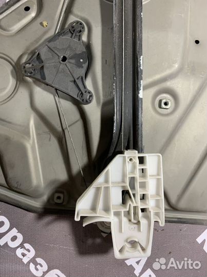 Стеклоподъемник задний skoda octavia a5