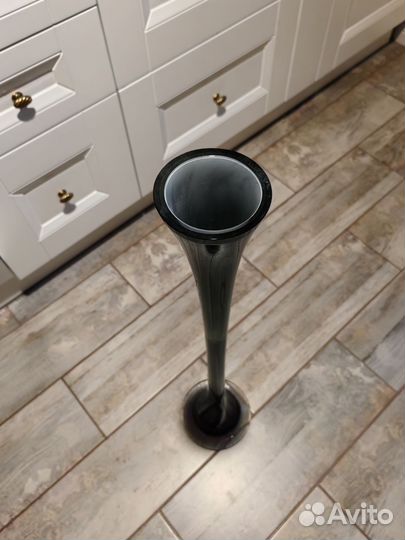 Высокая напольная ваза