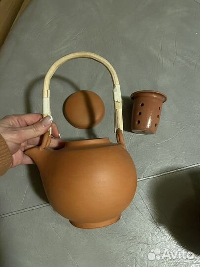 Лот:Кувшин+ чайник+ чашки (инь- янь)