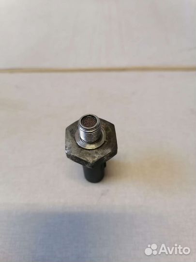 Датчик давления масла Фольксваген Поло 1.6 cfna
