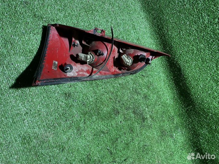 Фонарь задний правый Ford Focus