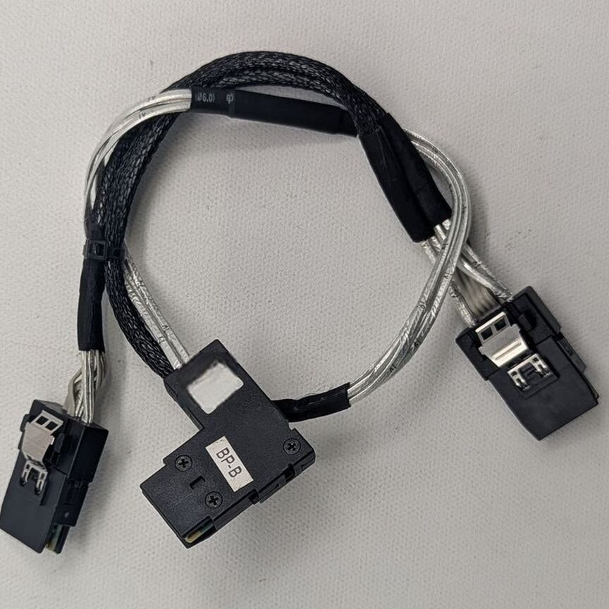 [02YC3T] Кабель Dell Poweredge R410, Mini Sas Kabel