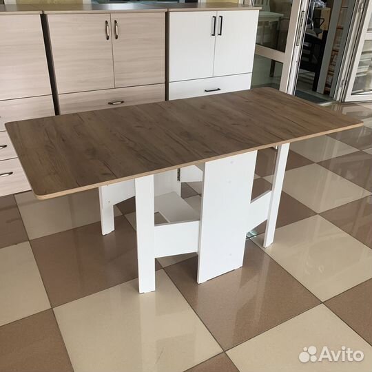 Стол новый