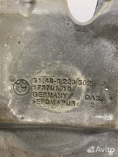 Шумоизоляция правая Bmw 745 E65 N62B44 2004