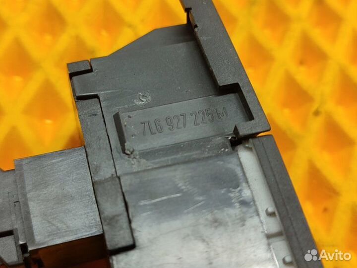 Кнопка курсовой устойчивости Volkswagen Touareg GP