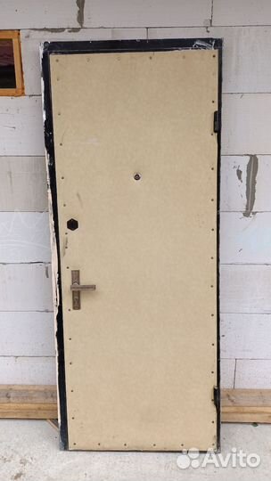 Дверь входная металлическая