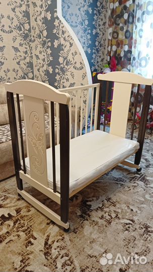 Детская кроватка
