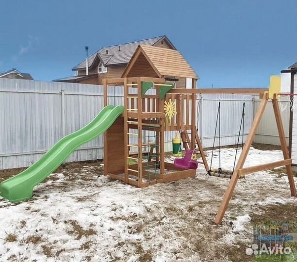 Детская площадка с установкой