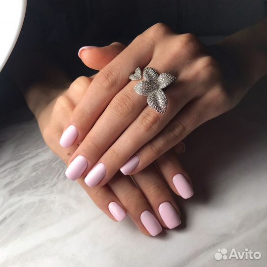 Маникюр, педикюр, покрытие гель лак